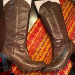 Leather knee high/heeled boots
